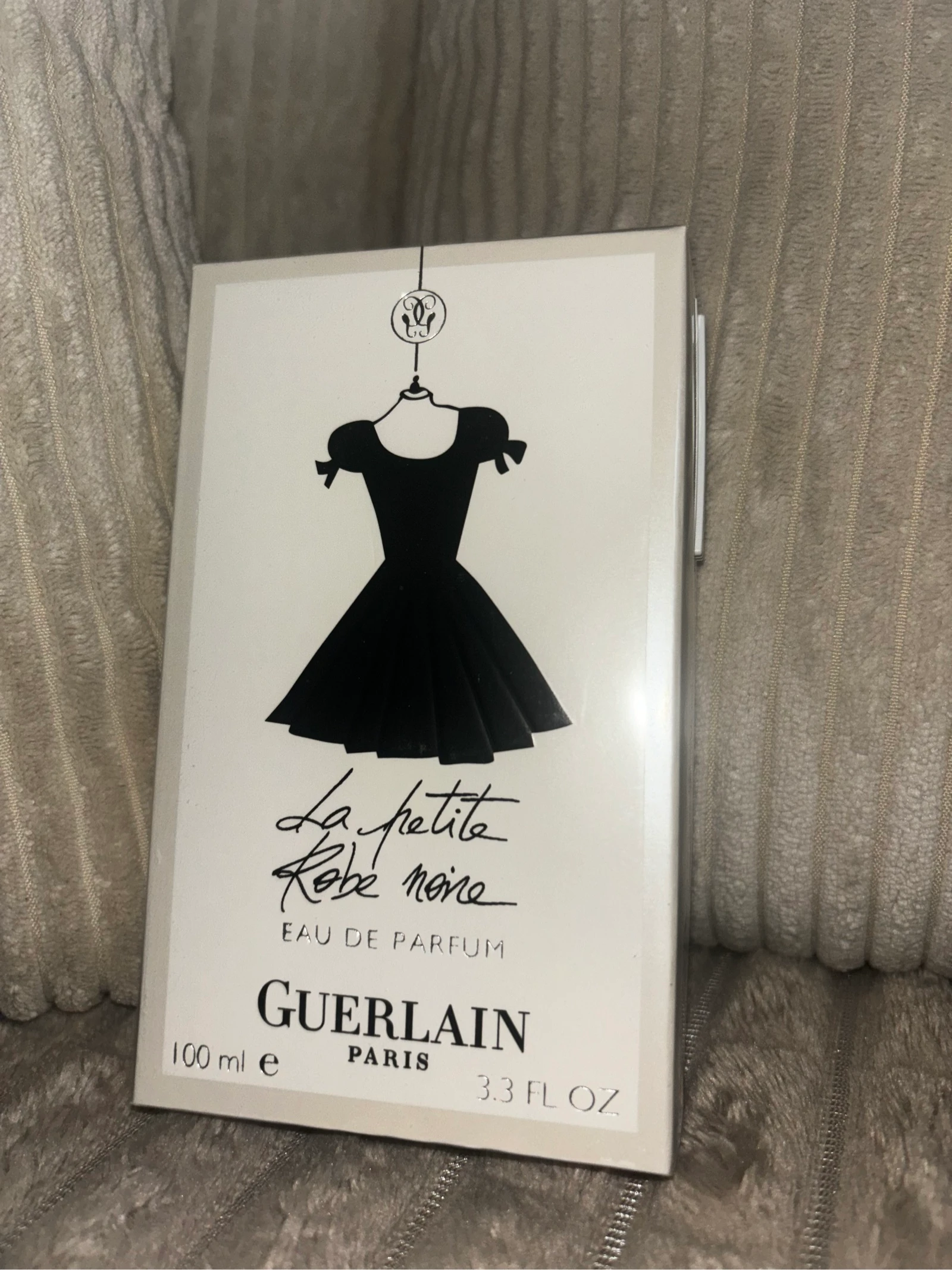 Parfum le petite robe noire guerlain 